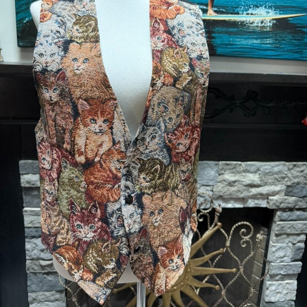 VTG Cat Tapestry Vest Large